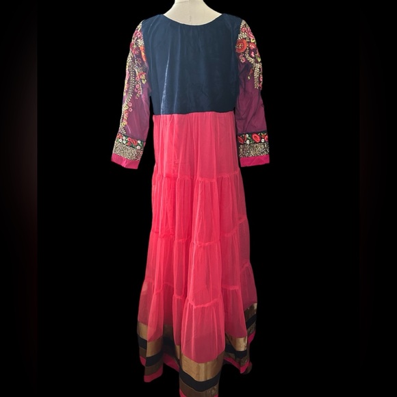 Raspberry Long Anarkali Dress with Floral Aari Embroidery and Velvet Bustier - Picture 4 of 12